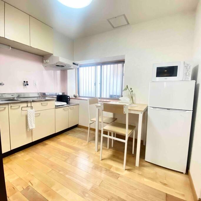 Rumah liburan Local In 関空難波直通 天下茶屋駅5分 *